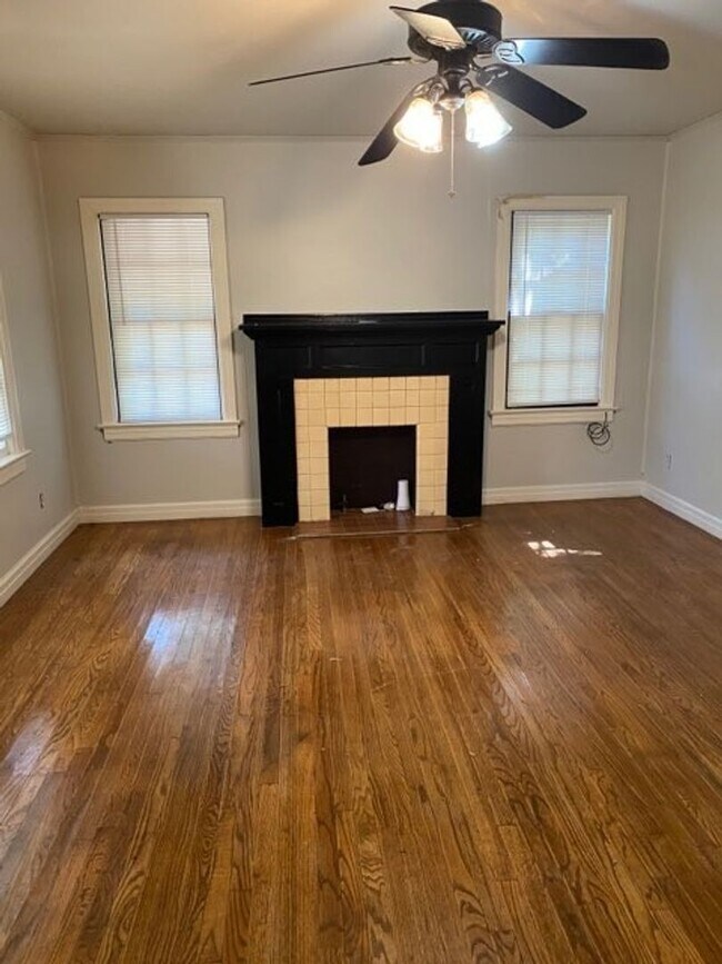 Foto del edificio - AVAILABLE JULY, 2024! 2609 23rd Street-Tec...