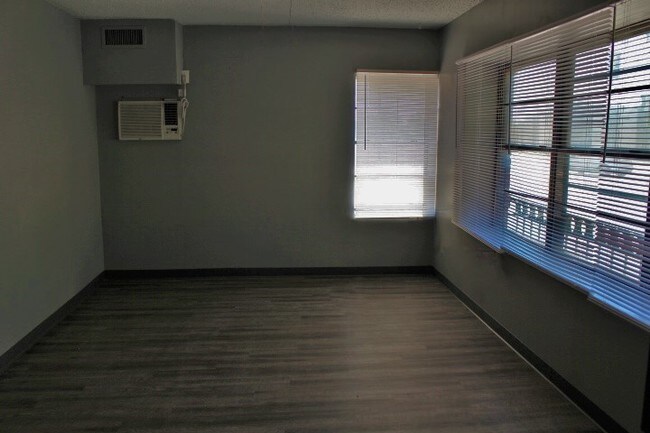Foto del edificio - 500 SW 10th Ave