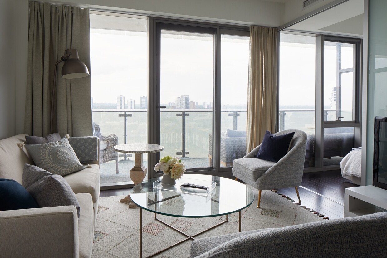 Primary Photo - 390 Cherry St