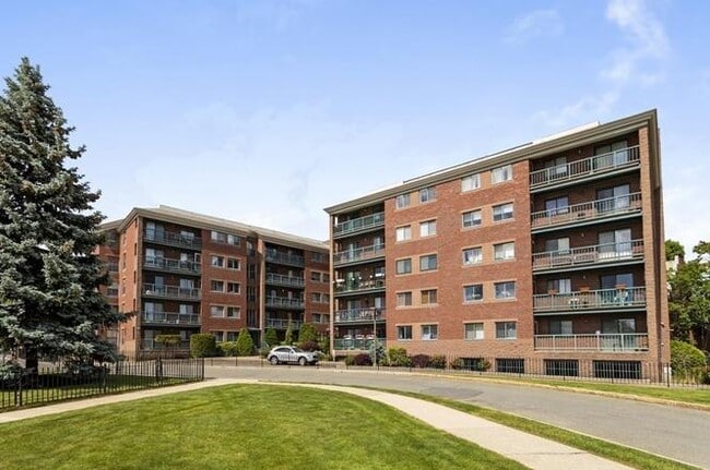 Building Photo - Ceviat