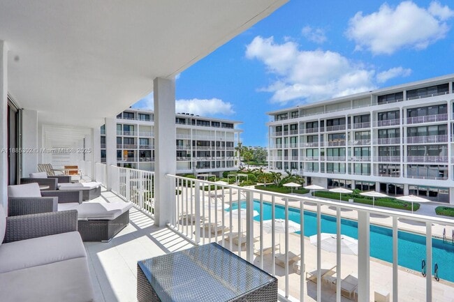 Building Photo - 2784 S Ocean Blvd