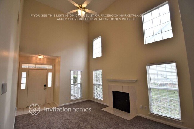 Foto del edificio - 12033 Mourning Dove Ln