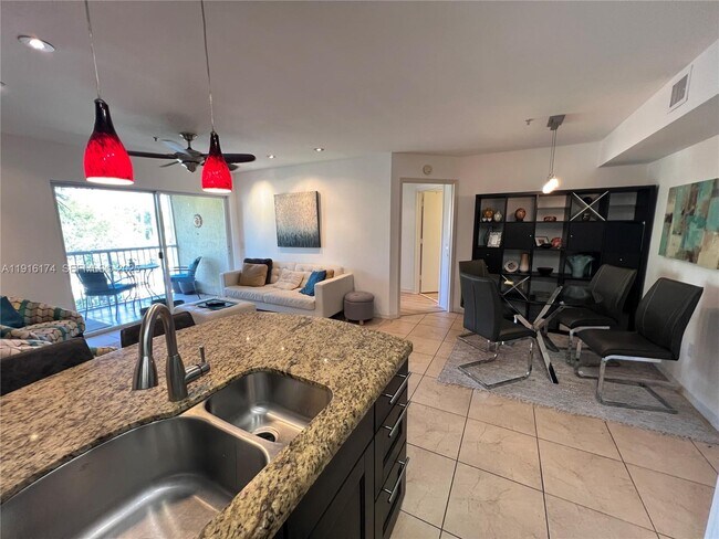 Foto del edificio - 460 S Park Rd