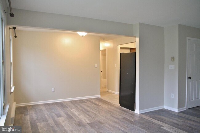 Foto del edificio - 5641 Lancaster St