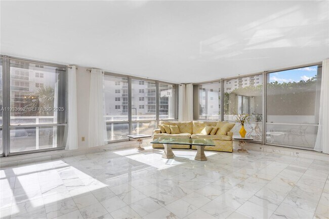 Foto del edificio - 2751 S Ocean Dr