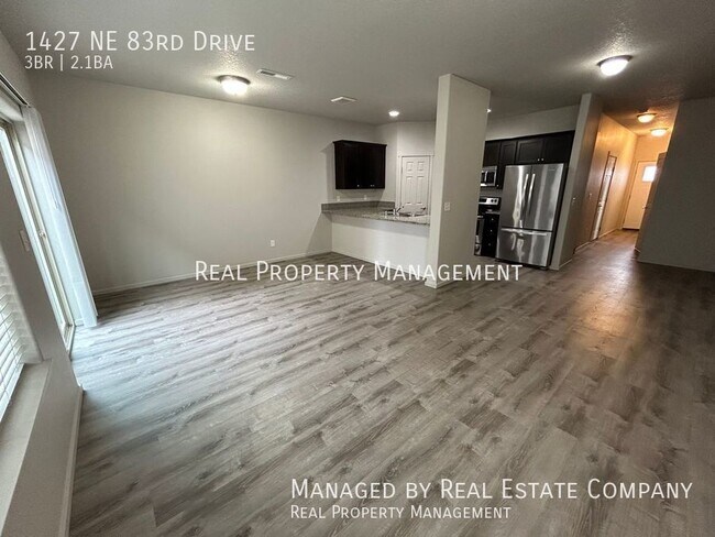 Photo - 1427 NE 83rd Dr House