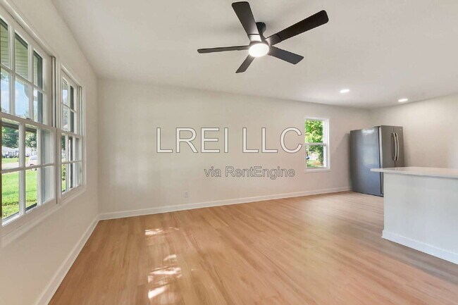 Foto del edificio - 5805 Loretta St