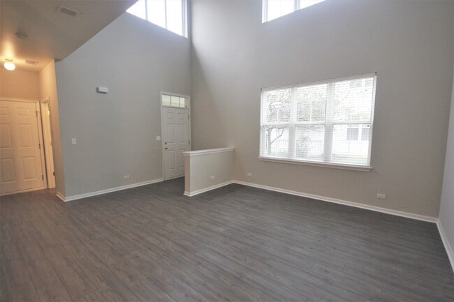 Building Photo - 2926 Langston Cir