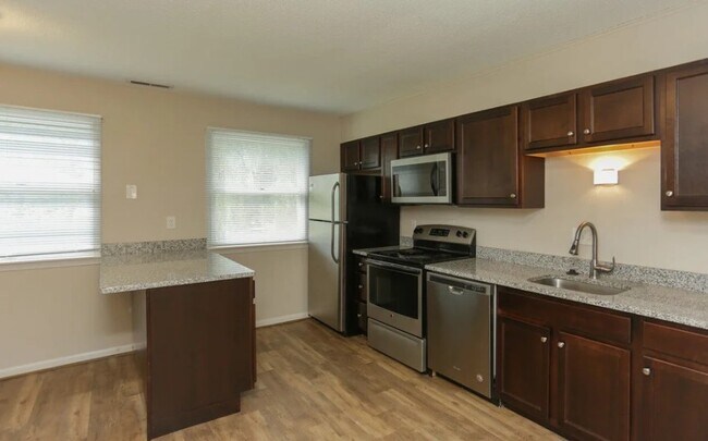 Building Photo - 5 Cinema Dr