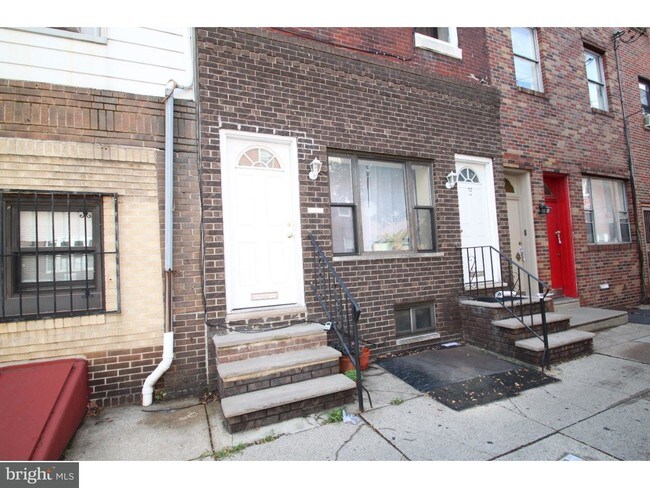 Building Photo - 1171 S 10th St