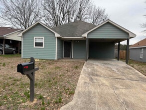 Building Photo - 315 Audubon Cir