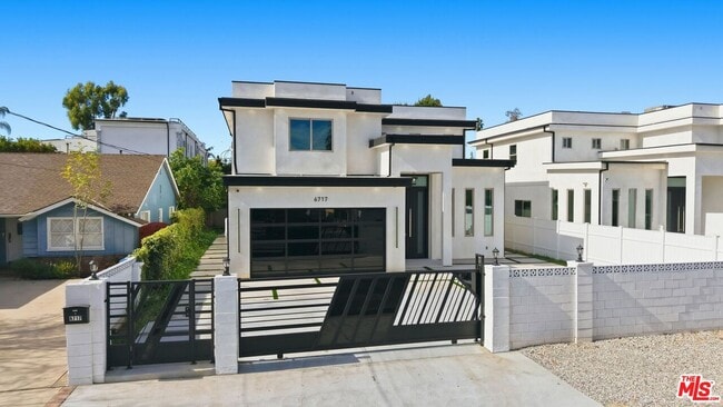 Foto del edificio - 6717 Sunnyslope Ave