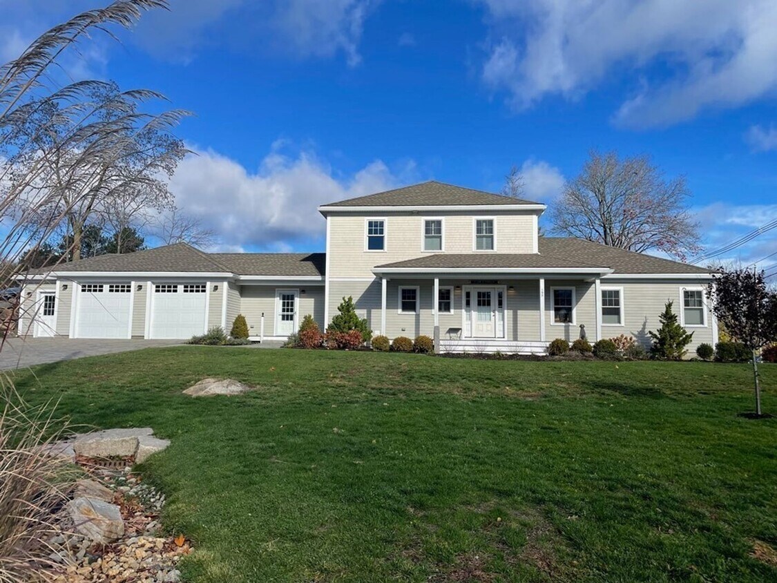 Primary Photo - Unfurnished Seasonal Rental in Rockport