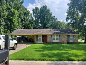 Building Photo - 3937 Tessland Rd