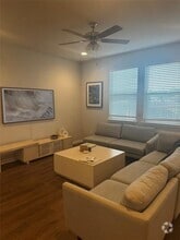 Building Photo - 12816 Meachum Ln