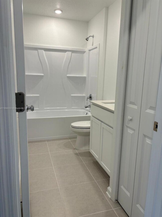 Foto del edificio - 3514 Kimbrough Dr