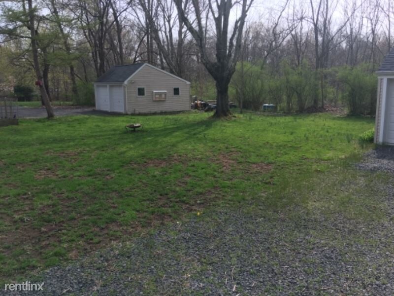 Building Photo - 2 br, 1 bath Apartment - 266 River Road