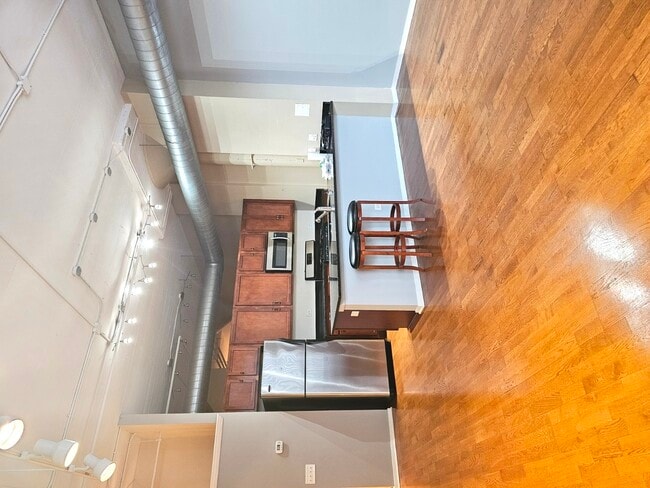 Foto del edificio - 2323 W Pershing Rd