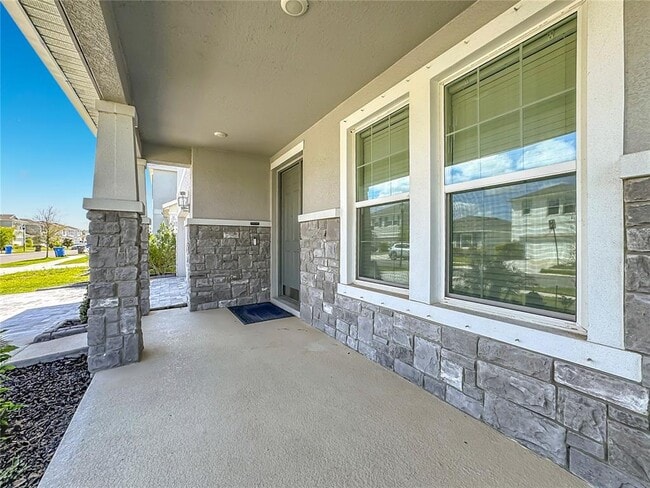 Building Photo - 13071 Brookside Moss Dr
