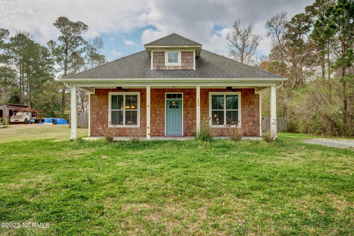 233 White Ave, Wilmington, NC 28403 House for Rent in Wilmington, NC