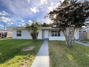 Building Photo - 14202 SW 110th Ave