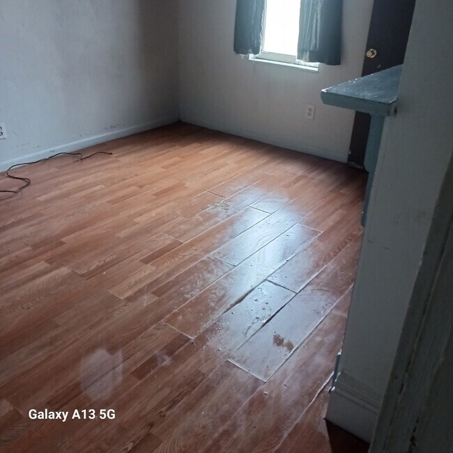 Foto del edificio - 1006 Victoria Ave