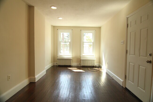 Foto del edificio - 266 Manatawny St