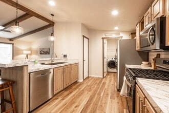 Building Photo - 188 Walleye Rd