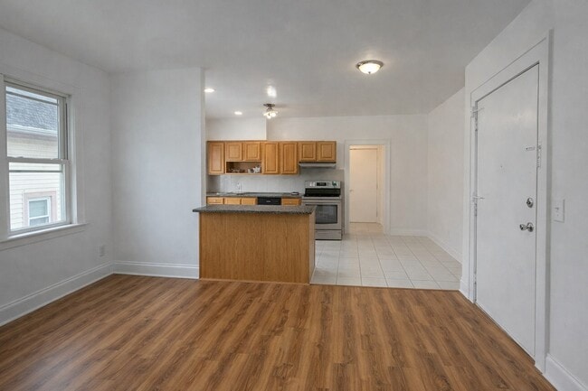 Living Room/Kitchen - 202 S Stiles St