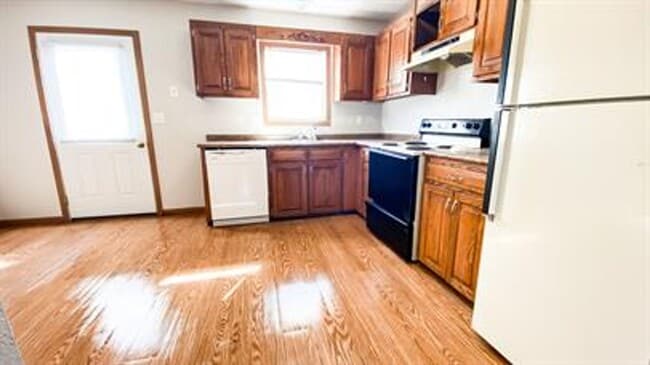 Building Photo - 403 Country Villa Ln