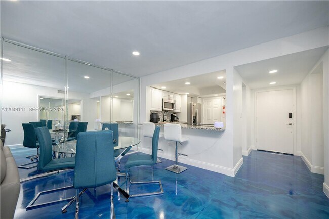 Foto del edificio - 1551 NE Miami Gardens Dr