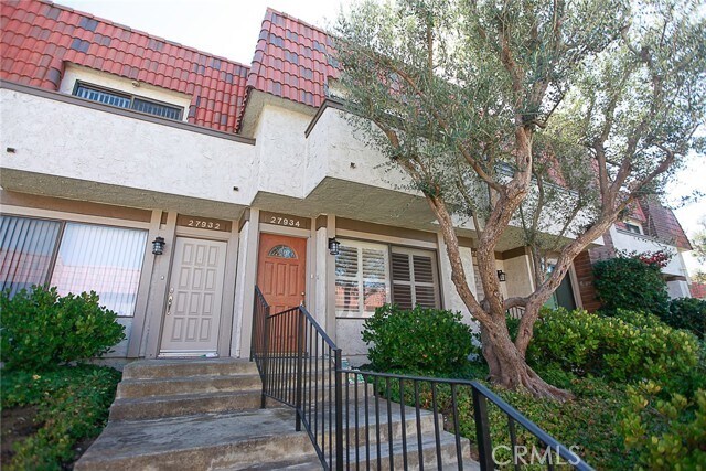 Primary Photo - 27934 Ridgebrook Ct