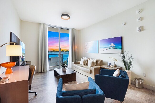 Foto del edificio - 209 N Ocean Dr