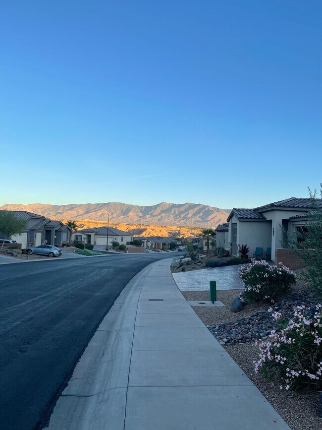 Foto del edificio - Home in Hayden Estates 3 bedroom, 2 bath with a 3 car garage