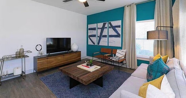 Building Photo - Now Offering Up to 8 Weeks Free Rent!