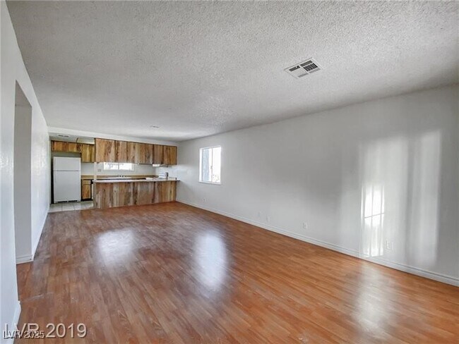 Foto del edificio - 4768 W Sand Creek Ave