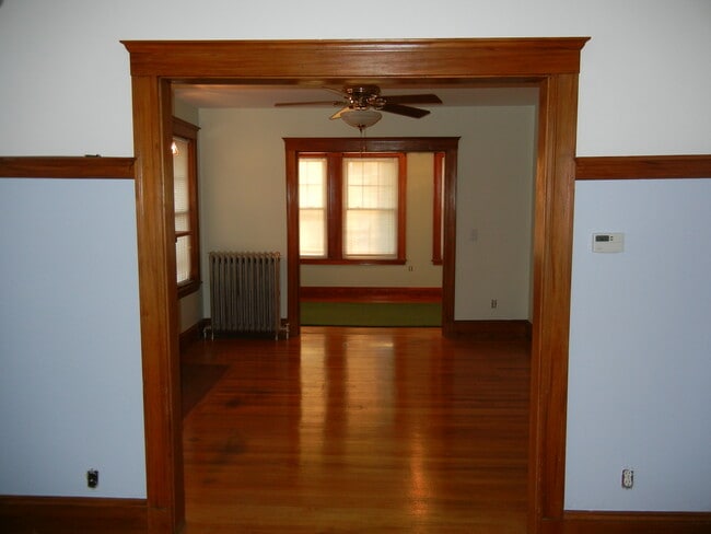 Building Photo - 20 Colbert St