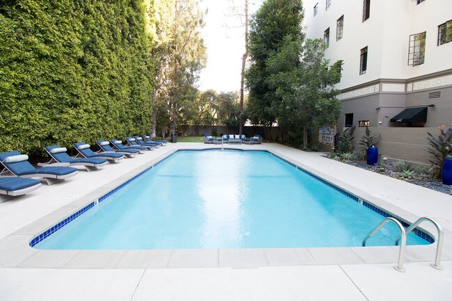 The Hermoyne Apartments Los Angeles, CA