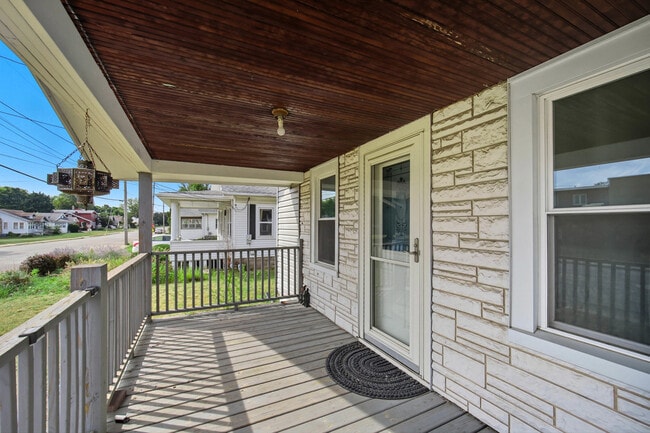 Foto del edificio - 408 River Ln