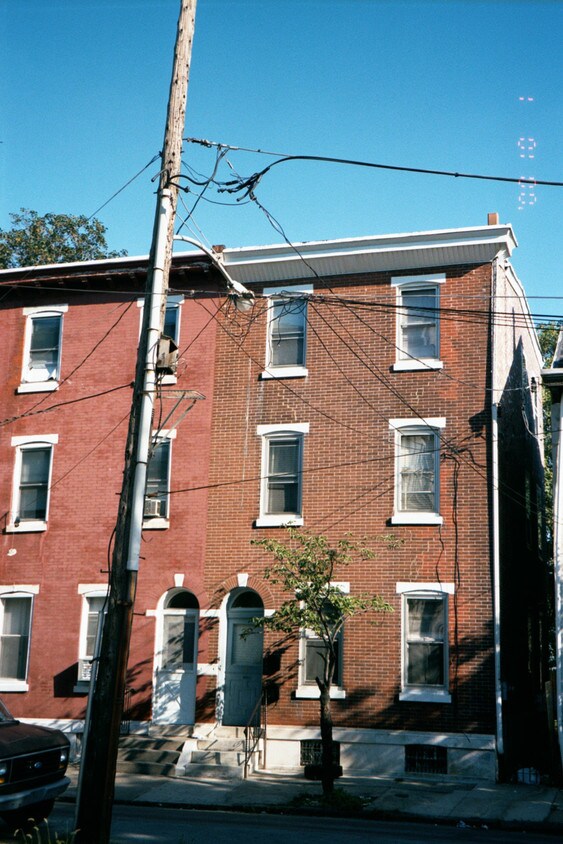 Primary Photo - 18 W Haines St