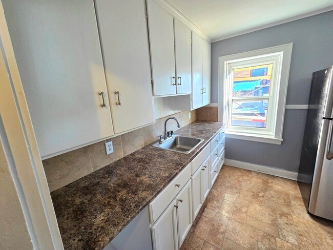 Building Photo - 80 Princess St