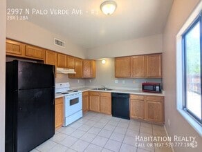 Building Photo - 2997 N Palo Verde Ave