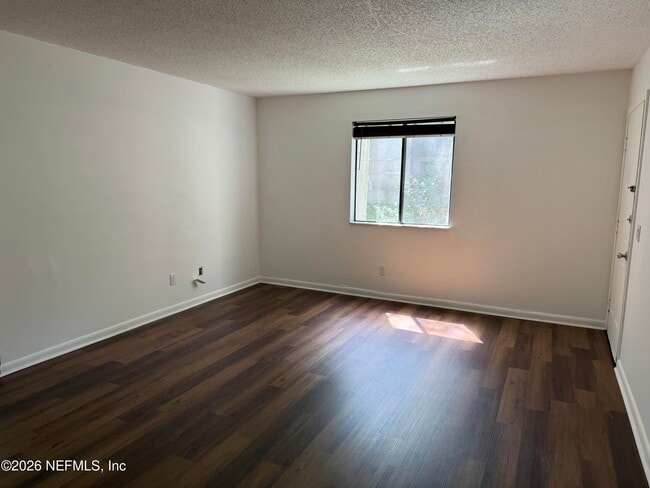 Building Photo - 5243 Westchase Ct