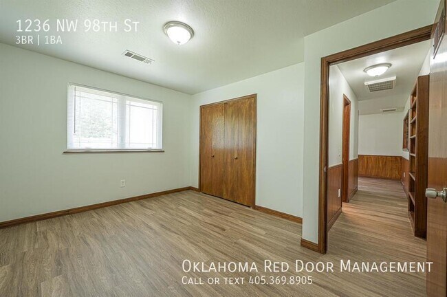 Foto del edificio - 1236 NW 98th St