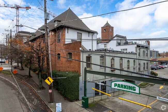 Exterior - 1400-1406 Harvard Ave