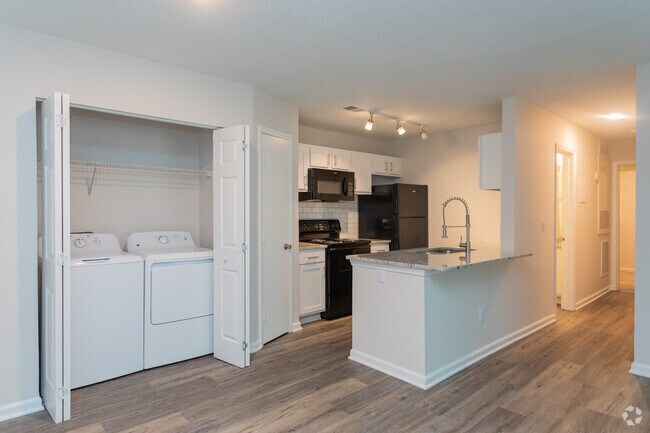 2HAB, 2BA - 950 ft² - The Willow