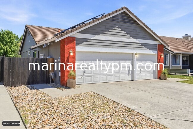 Building Photo - Home Sweet home-Beautiful remolded 3 bedroom 2 bathroom