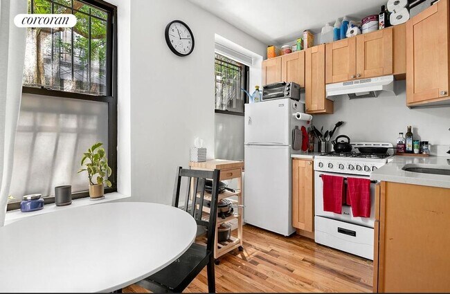 Foto del edificio - 10 Fort Greene Pl
