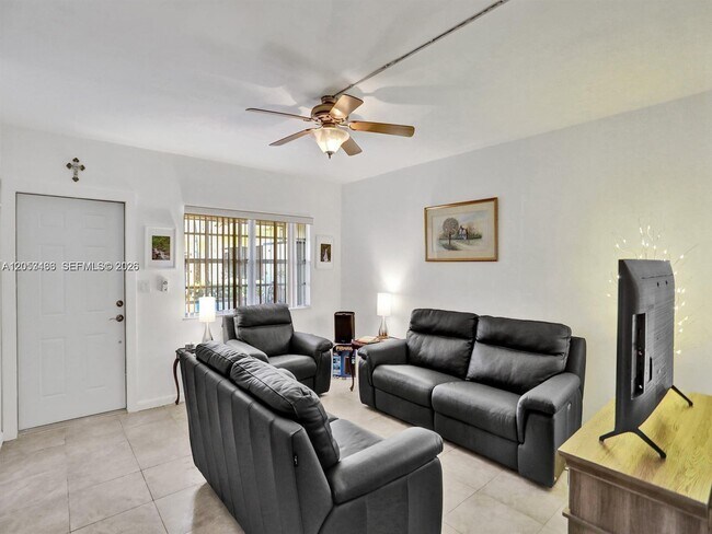Foto del edificio - 2040 NW 81st Ave