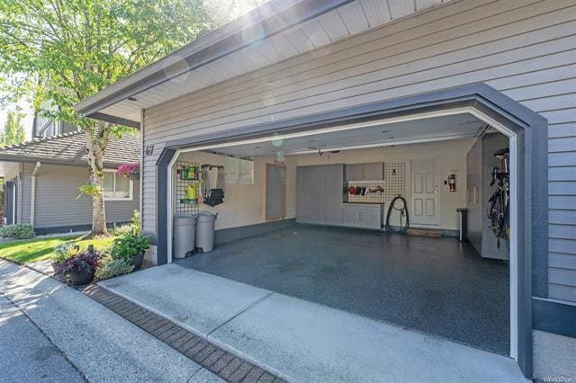 Building Photo - 2615 Fortress Dr
